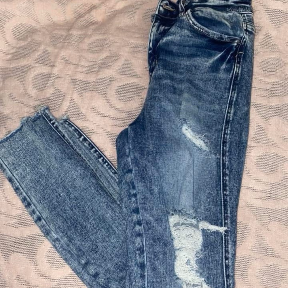 American Eagle Outfitters High Rise Blue Jeans